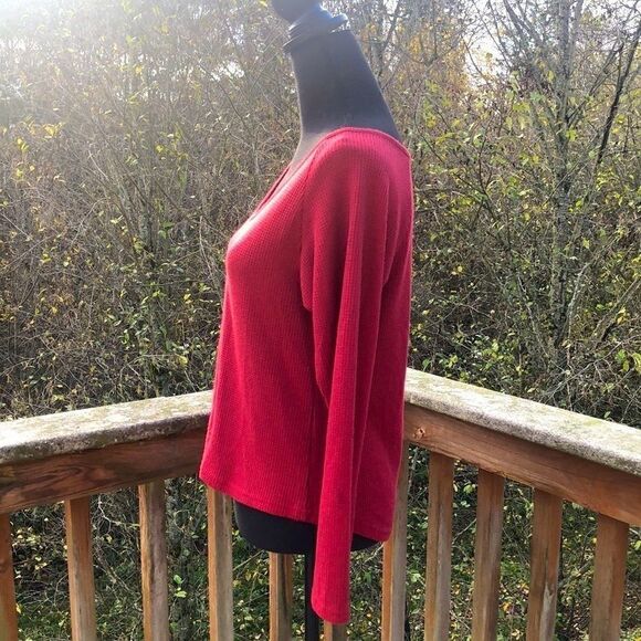 Dark Red Waffle Knit V-Neck Sweater - Picture 3 of 10